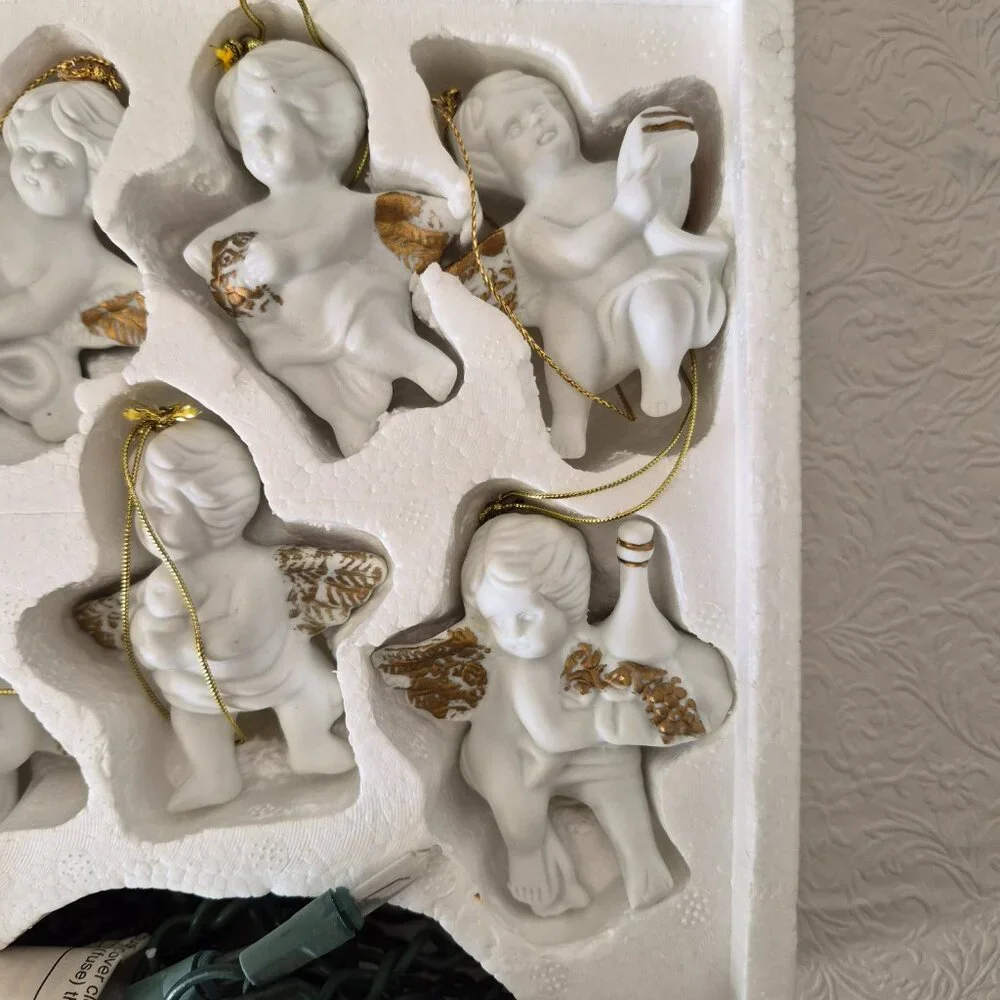 Vintage Lighted Porcelain Cherubs Strand Indoor Lights Set of 10 White Gold